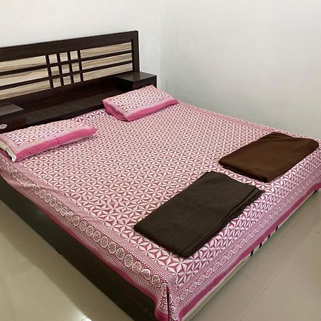 Sriram Homestay 01 Km To Sri Ram Mandir Ayodhya Zewnętrze zdjęcie
