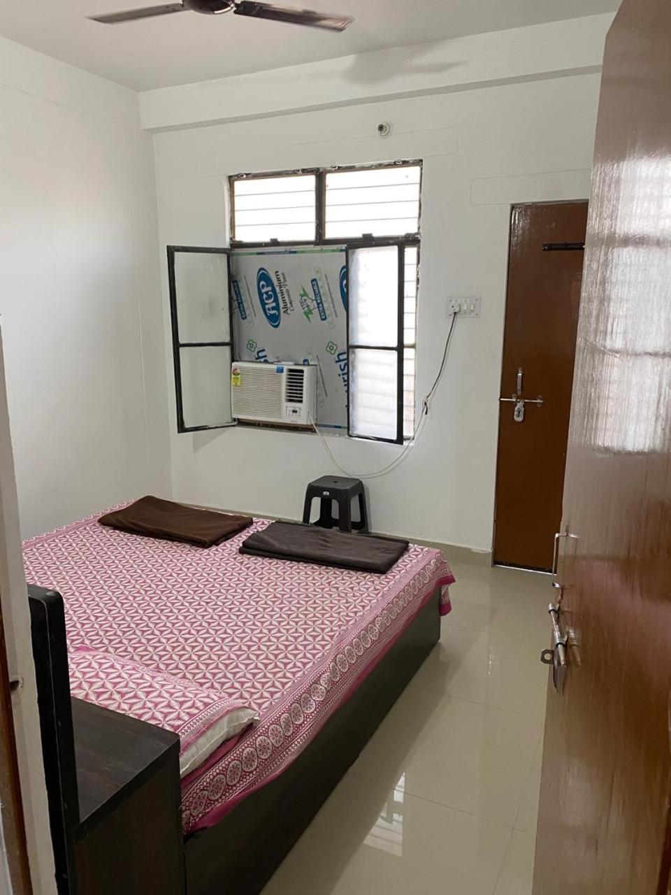 Sriram Homestay 01 Km To Sri Ram Mandir Ayodhya Zewnętrze zdjęcie
